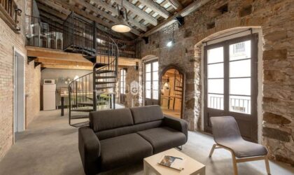 Un ático con mucha historia en el centro histórico de Girona